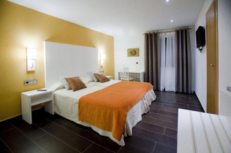 Castillo Hotel 2*